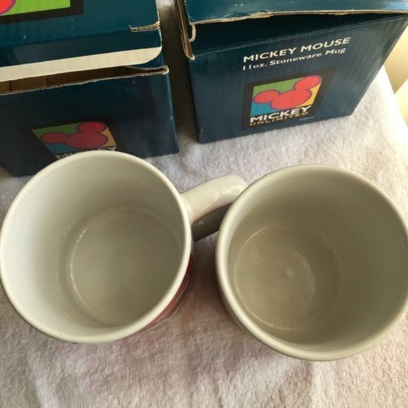 Bundle New Minnie Mouse Daisy Duck mugs Christmas vintage box Danawares - Picture 4 of 5